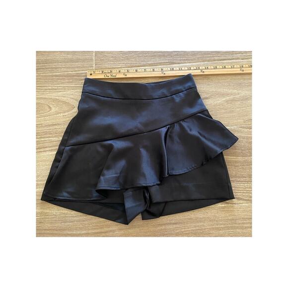 Zara Women Black Satin Ruffled Mini Short Dark Academia Style XS - Picture 5 of 5